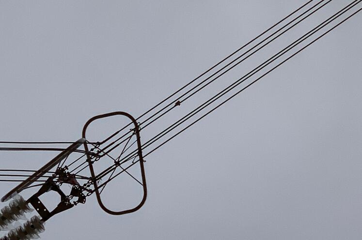 輸電線路導(dǎo)線溫度在線監(jiān)測(cè)裝置 為老舊線路增容保駕護(hù)航 輸電線路導(dǎo)線溫度在線監(jiān)測(cè)裝置 為老舊線路增容保駕護(hù)航